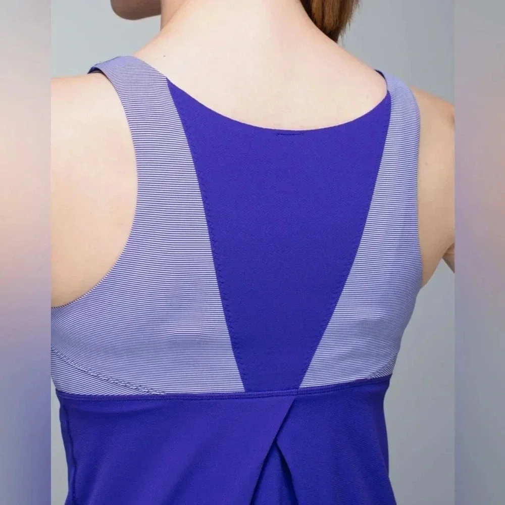 Lululemon Run: Ta Ta Topper Size 6